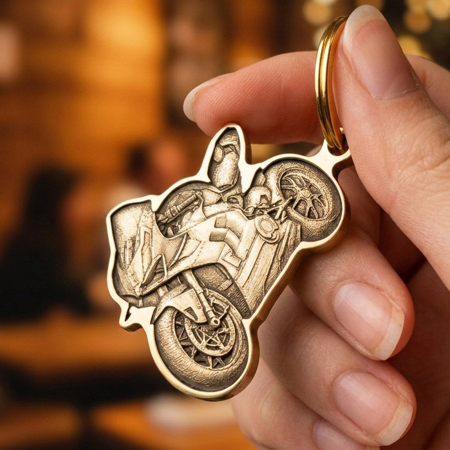 Personalisierter Anhänger in Messing| Dein eigenes  Bike als Schlüsselanhänger | handgefertigt | individuelles Geschenk für Motorrad Fans (Kopie)